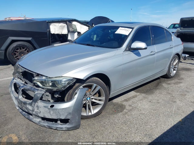 2017 Bmw 330i მანქანა იყიდება აუქციონზე, vin: WBA8B9G36HNU52144, აუქციონის ნომერი: 44494047