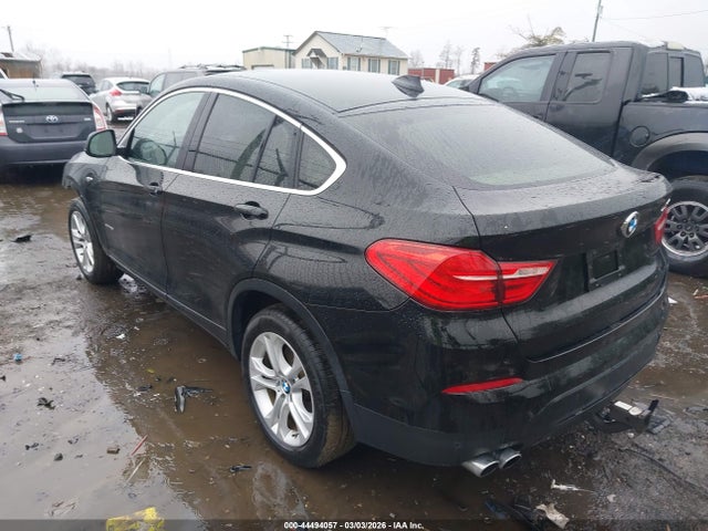 2016 BMW X4 5UXXW3C5XG0R22550 Photo 2
