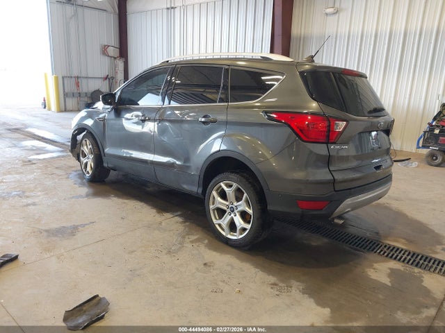 1FMCU0J9XKUC55566 Ford Escape Titanium