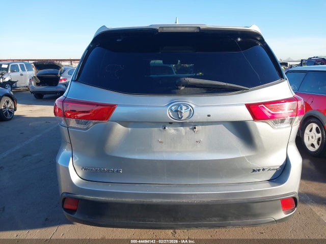 Toyota Highlander Xle 2018 5TDJZRFH6JS829567 Image 16