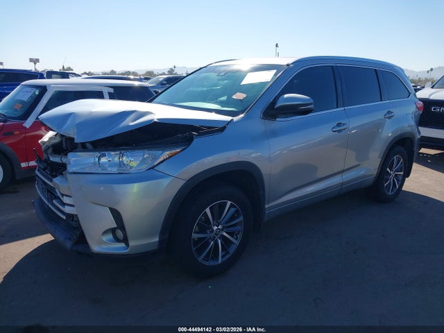 Toyota Highlander Xle 2018 5TDJZRFH6JS829567 Image 2