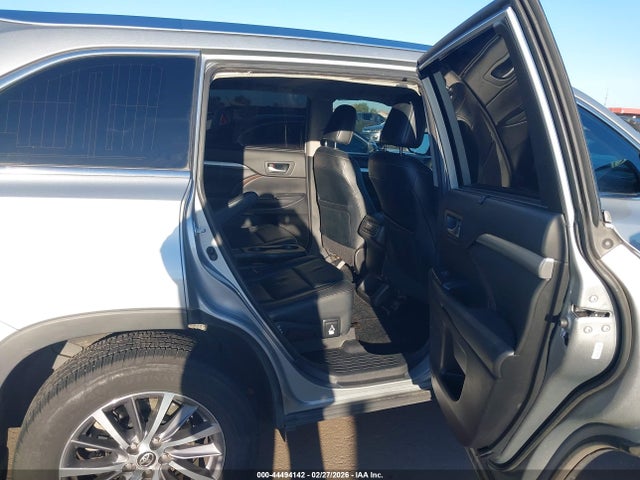 Toyota Highlander Xle 2018 5TDJZRFH6JS829567 Image 8