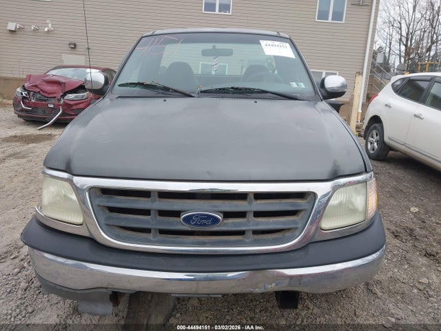 44494151 :رقم المزاد ، 1FTRF172X2NA99225 vin ، 2002 Ford F-150 Xl/xlt مزاد بيع