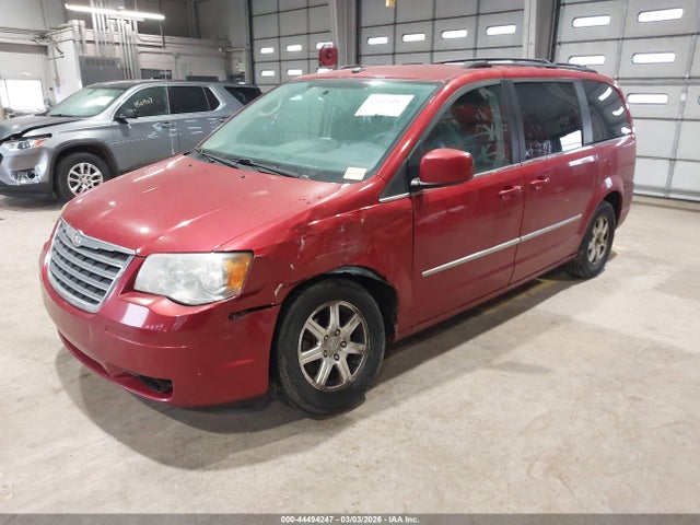 2010 CHRYSLER TOWN & COUNTRY 2A4RR5D11AR104365 Photo 1