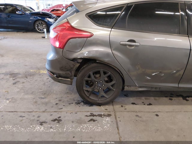 1FADP3K21EL184583 Ford FOCUS SE