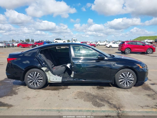 1N4BL4DV9RN406653 Nissan Altima Sv Fwd