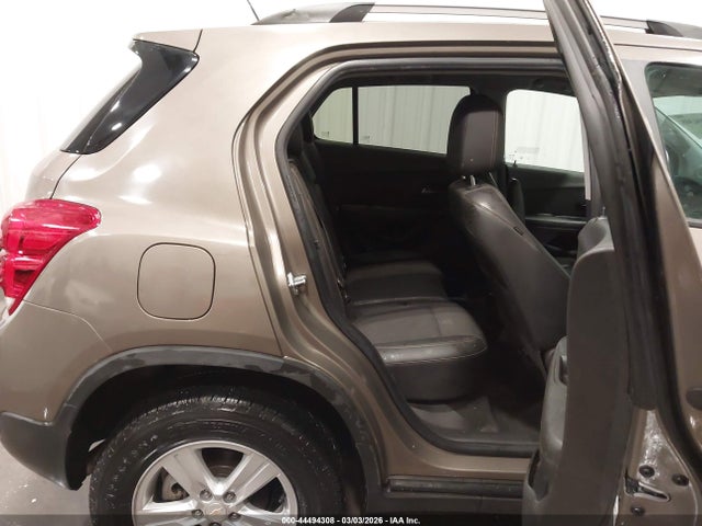 Chevrolet Trax Awd Lt 2022 KL7CJPSM9NB529619 Image 8