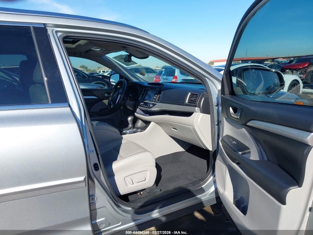 Toyota Highlander Xle 2018 5TDJZRFH6JS876565 Image 5