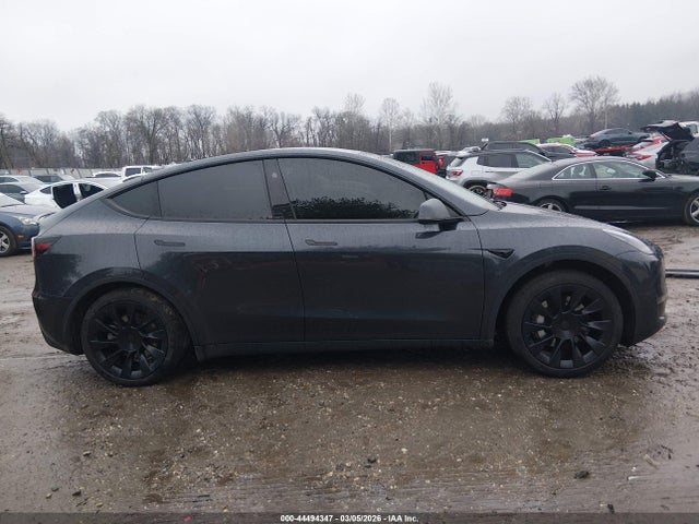 Aukcja sprzedaży 2025 Tesla Model Y Long Range Dual Motor Rear-wheel Drive, vin: 7SAYGDEDXSF231285, numer aukcji: 44494347