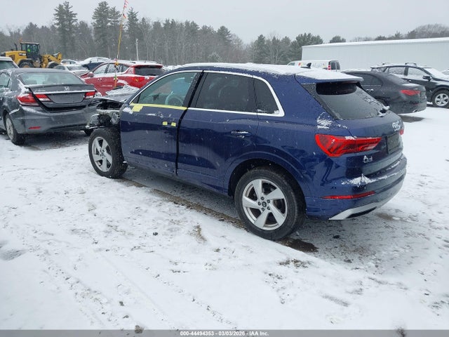 44494353 :رقم المزاد ، WA1AUCF33N1001537 vin ، 2022 Audi Q3 Premium 40 Tfsi Quattro Tiptronic مزاد بيع
