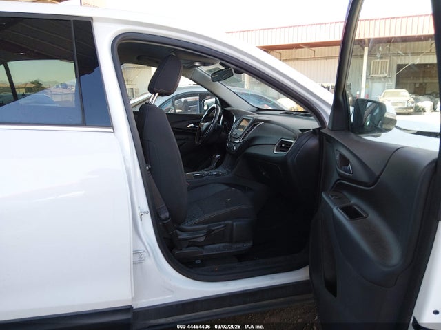 3GNAXUEV0KS581322 Chevrolet EQUINOX LT