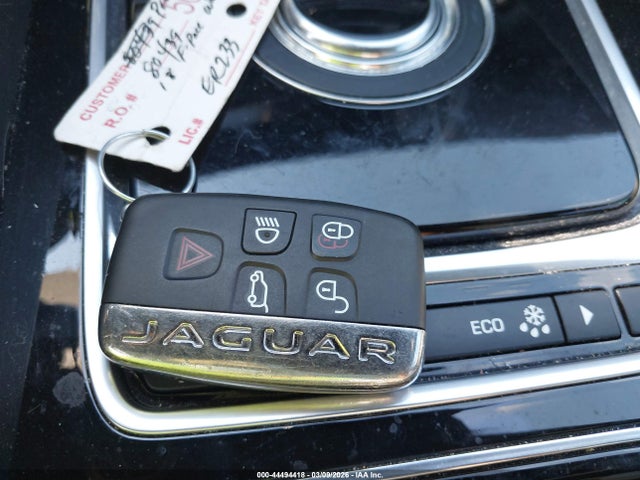 2018 JAGUAR F-PACE SADCK2FN0JA258301 Photo 10