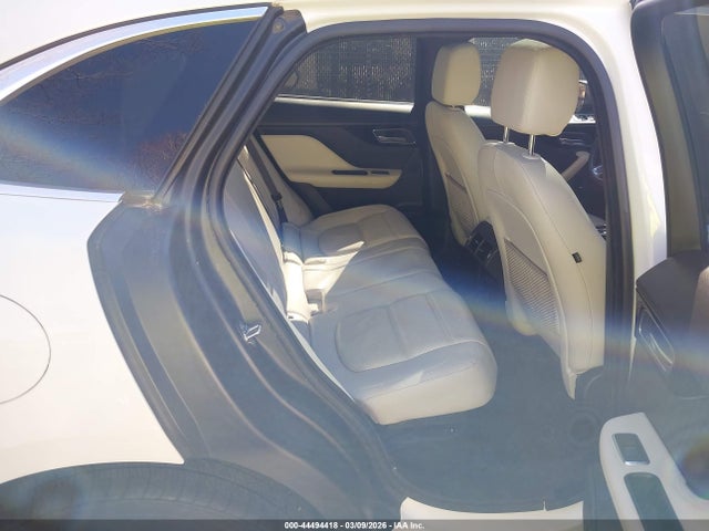 2018 JAGUAR F-PACE SADCK2FN0JA258301 Photo 7
