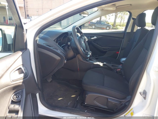 1FADP3FE3JL331470 Ford FOCUS SE