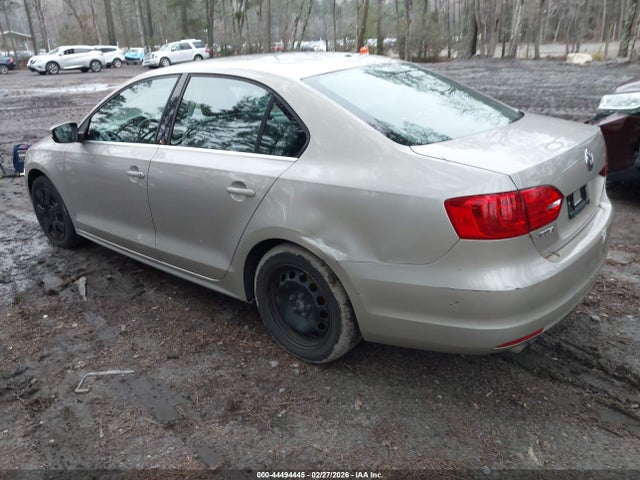 44494445 :رقم المزاد ، 3VWDX7AJ2DM221497 vin ، 2013 Volkswagen Jetta 2.5l Se مزاد بيع