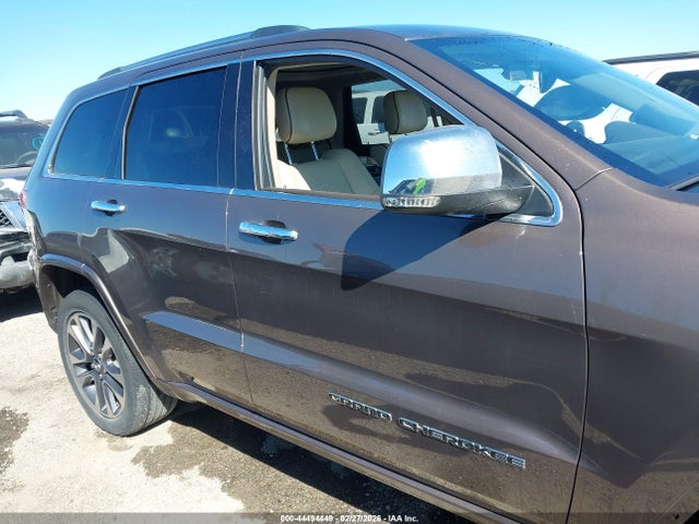 Продаж на аукціоні авто 2017 Jeep Grand Cherokee Overland 4x4, vin: 1C4RJFCG4HC750172, номер лоту: 44494449