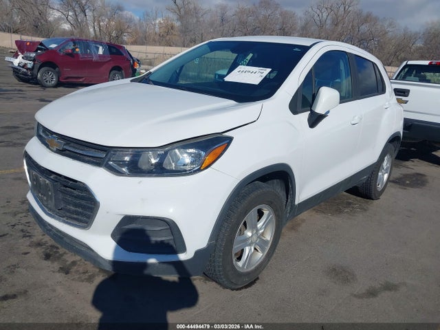 3GNCJNSB3HL244964 Chevrolet TRAX LS