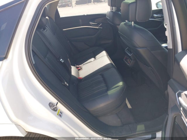 2021 Audi E-tron Sportback Prestige Quattro მანქანა იყიდება აუქციონზე, vin: WA13AAGE2MB019073, აუქციონის ნომერი: 44494541