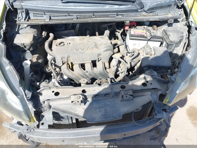 2015 Toyota Yaris L მანქანა იყიდება აუქციონზე, vin: VNKJTUD33FA054202, აუქციონის ნომერი: 44494545