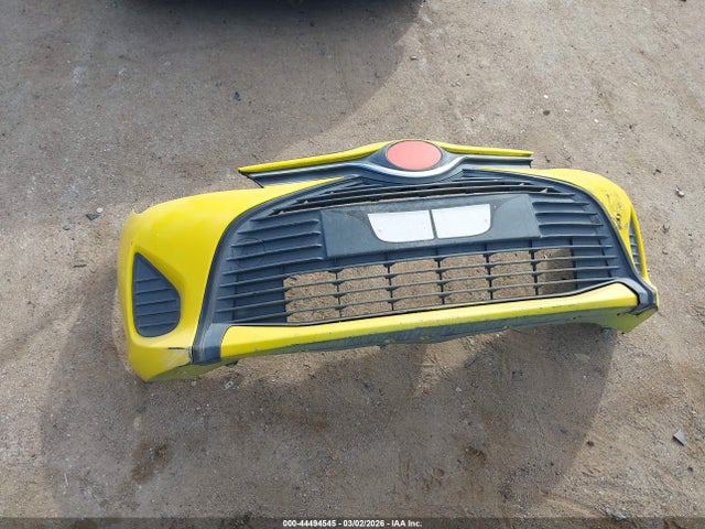 2015 Toyota Yaris L მანქანა იყიდება აუქციონზე, vin: VNKJTUD33FA054202, აუქციონის ნომერი: 44494545