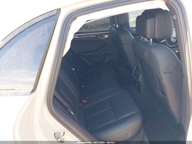 2023 PORSCHE MACAN WP1AA2A55PLB17944 Photo 7