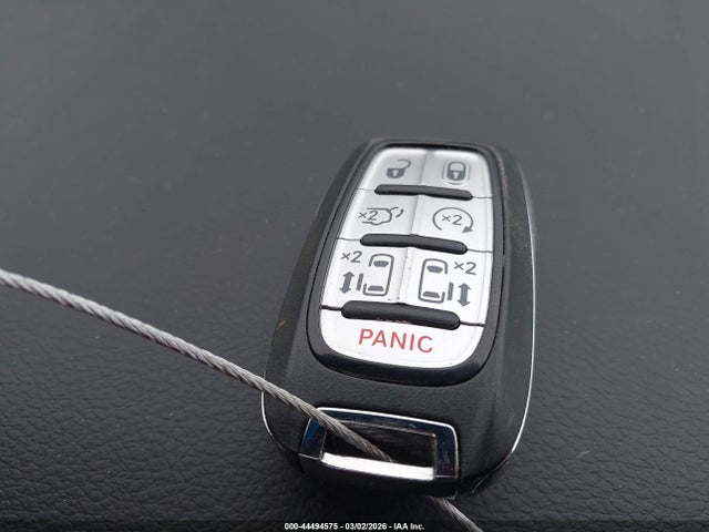 Продаж на аукціоні авто 2017 Chrysler Pacifica Touring-l Plus, vin: 2C4RC1EG3HR653305, номер лоту: 44494575