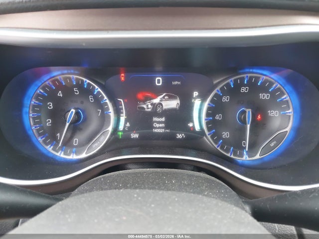 Продаж на аукціоні авто 2017 Chrysler Pacifica Touring-l Plus, vin: 2C4RC1EG3HR653305, номер лоту: 44494575