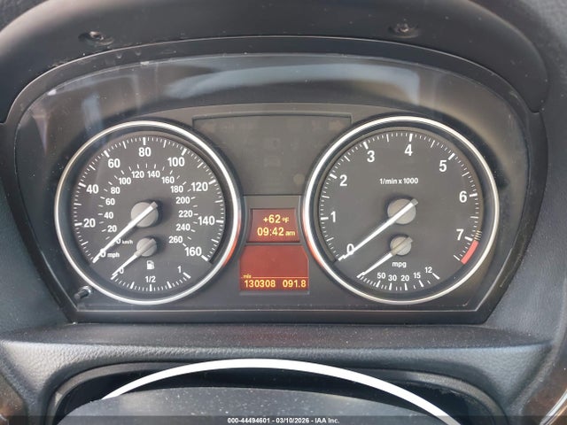 2009 Bmw 328i Xdrive მანქანა იყიდება აუქციონზე, vin: WBAUU335X9A539647, აუქციონის ნომერი: 44494601