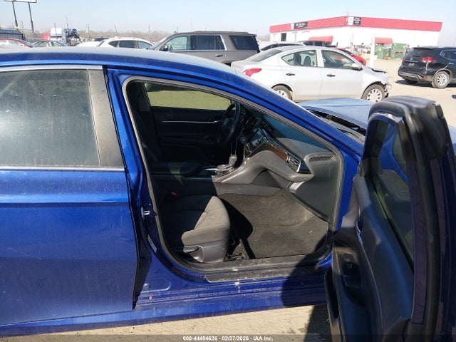 Продажа на аукционе авто 2018 Toyota Camry Le, vin: JTNB11HK1J3048135, номер лота: 44494626