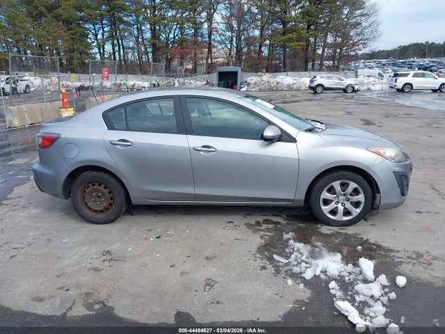 2011 Mazda Mazda3 I Sport მანქანა იყიდება აუქციონზე, vin: JM1BL1UG6B1494830, აუქციონის ნომერი: 44494627