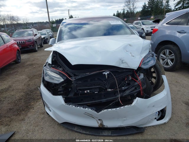Продаж на аукціоні авто 2016 Tesla Model X 60d/p100d/p90d, vin: 5YJXCAE48GF007314, номер лоту: 44494628