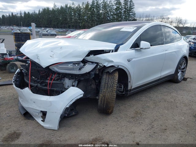 Продаж на аукціоні авто 2016 Tesla Model X 60d/p100d/p90d, vin: 5YJXCAE48GF007314, номер лоту: 44494628