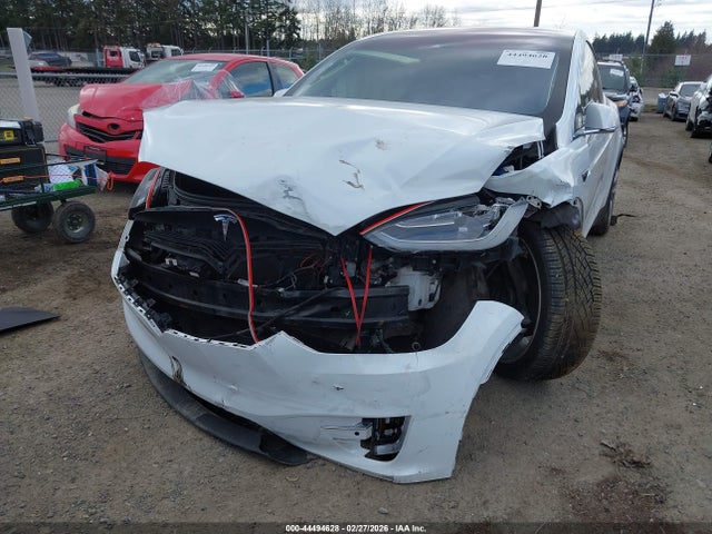 Продаж на аукціоні авто 2016 Tesla Model X 60d/p100d/p90d, vin: 5YJXCAE48GF007314, номер лоту: 44494628