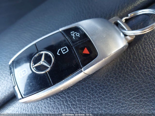 2019 Mercedes-benz E 300 4matic მანქანა იყიდება აუქციონზე, vin: WDDZF4KB6KA502168, აუქციონის ნომერი: 44494686