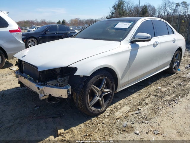 2019 Mercedes-benz E 300 4matic მანქანა იყიდება აუქციონზე, vin: WDDZF4KB6KA502168, აუქციონის ნომერი: 44494686