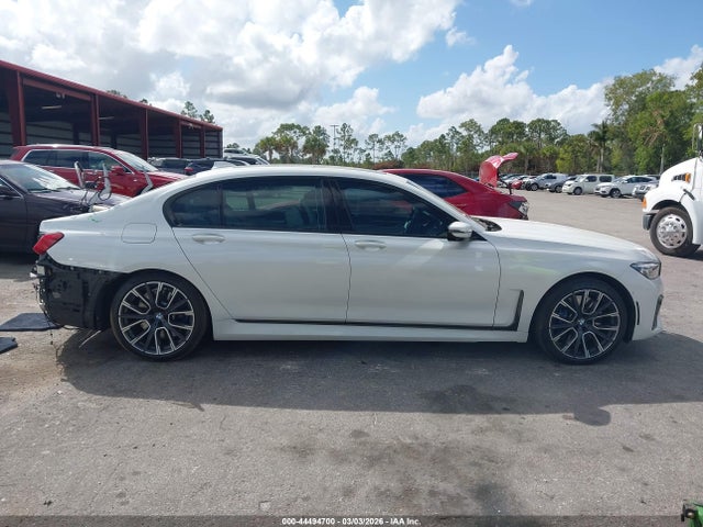 BMW 750 I Xdrive 2022 WBA7U2C02NCG85361 Image 13