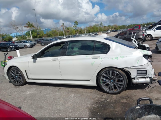 BMW 750 I Xdrive 2022 WBA7U2C02NCG85361 Image 14