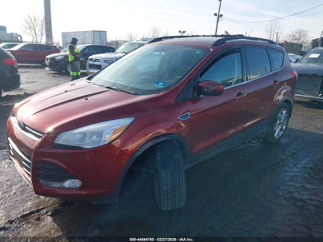 1FMCU9GX1GUC33716 Ford ESCAPE SE