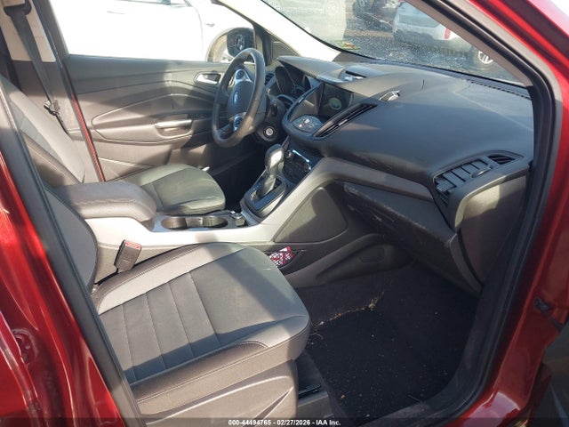1FMCU9GX1GUC33716 Ford ESCAPE SE