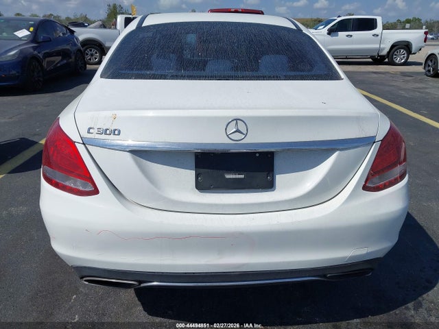 2015 Mercedes-benz C 300 4matic მანქანა იყიდება აუქციონზე, vin: 55SWF4KB4FU062105, აუქციონის ნომერი: 44494851