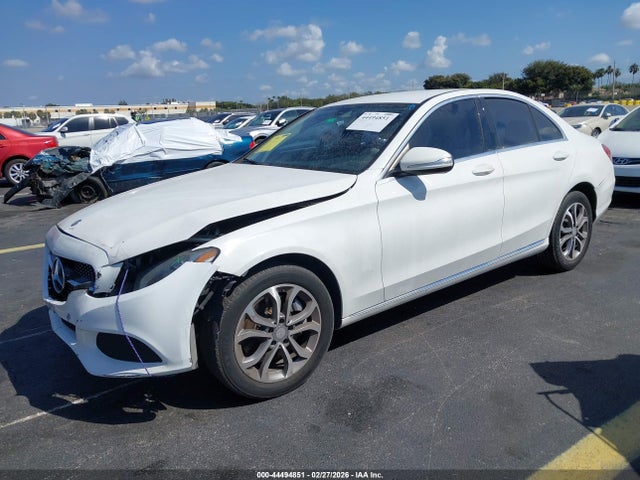 2015 Mercedes-benz C 300 4matic მანქანა იყიდება აუქციონზე, vin: 55SWF4KB4FU062105, აუქციონის ნომერი: 44494851