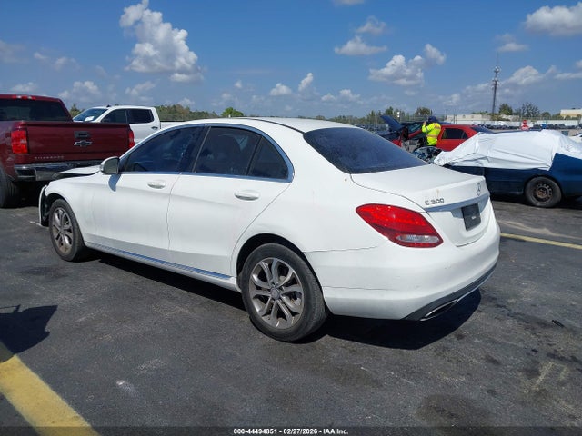 2015 Mercedes-benz C 300 4matic მანქანა იყიდება აუქციონზე, vin: 55SWF4KB4FU062105, აუქციონის ნომერი: 44494851