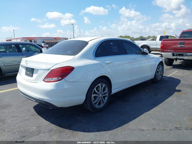 2015 Mercedes-benz C 300 4matic მანქანა იყიდება აუქციონზე, vin: 55SWF4KB4FU062105, აუქციონის ნომერი: 44494851