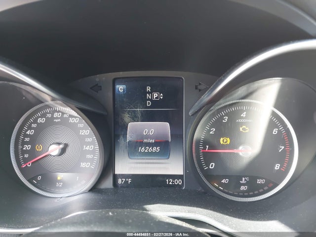 2015 Mercedes-benz C 300 4matic მანქანა იყიდება აუქციონზე, vin: 55SWF4KB4FU062105, აუქციონის ნომერი: 44494851