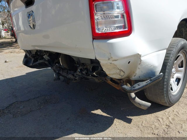 44494898 :رقم المزاد ، 1C6SRECG2LN320701 vin ، 2020 Ram 1500 Tradesman  4x2 6'4 Box مزاد بيع