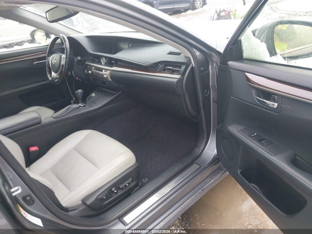 Продажа на аукционе авто 2015 Lexus Es 350, vin: JTHBK1GG8F2181324, номер лота: 44494901