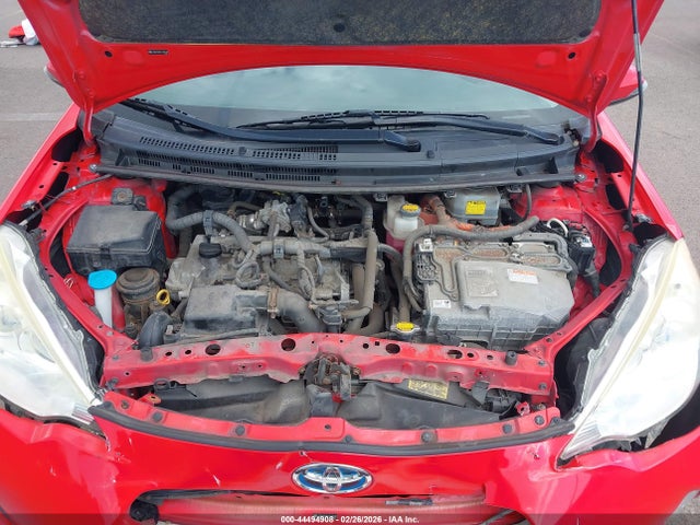 JTDKDTB36E1565540 Toyota Prius C Two