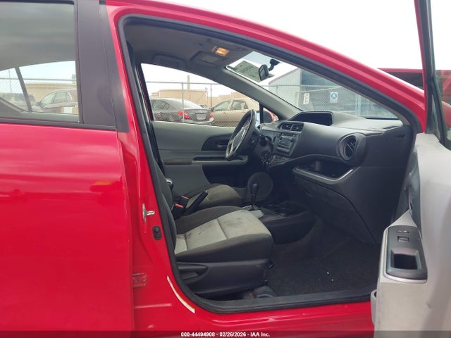 JTDKDTB36E1565540 Toyota Prius C Two