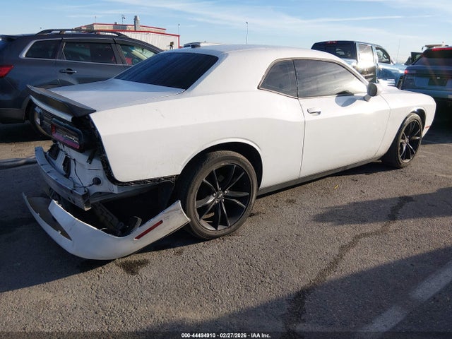 Dodge Challenger Sxt 2018 2C3CDZAG2JH333481 Image 4
