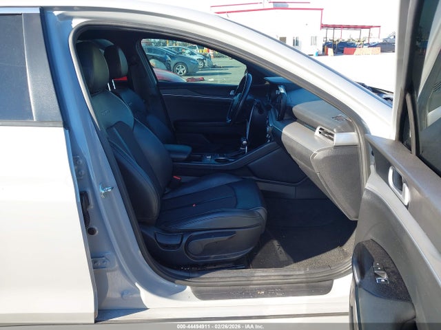 5XXG64J22NG162979 KIA K5 Gt-line